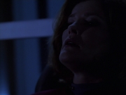 extant_StarTrek_VOY_6x11-FairHaven_03245.jpg