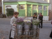 extant_StarTrek_VOY_6x11-FairHaven_03279.jpg
