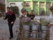 Filename=extant_StarTrek_VOY_6x11-FairHaven_03323.jpg
Filesize=251KiB
Dimensions=1200x900
Date added=Dec 28, 2019 extant_StarTrek_VOY_6x11-FairHaven_03323.jpg