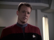 extant_StarTrek_VOY_6x11-FairHaven_03374.jpg