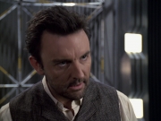 extant_StarTrek_VOY_6x11-FairHaven_03482.jpg