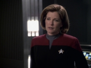 extant_StarTrek_VOY_6x11-FairHaven_03489.jpg
