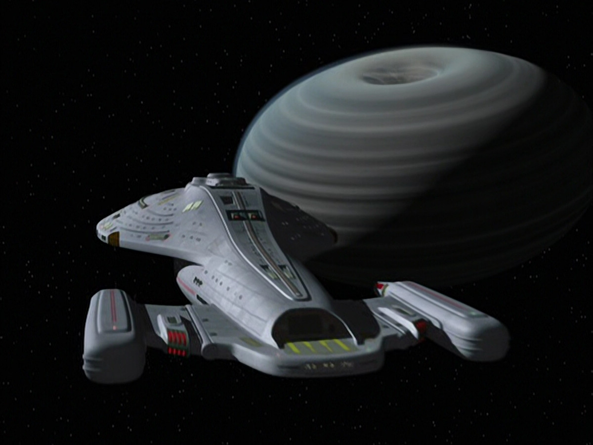extant_StarTrek_VOY_6x12-BlinkOfAnEye_00050.jpg