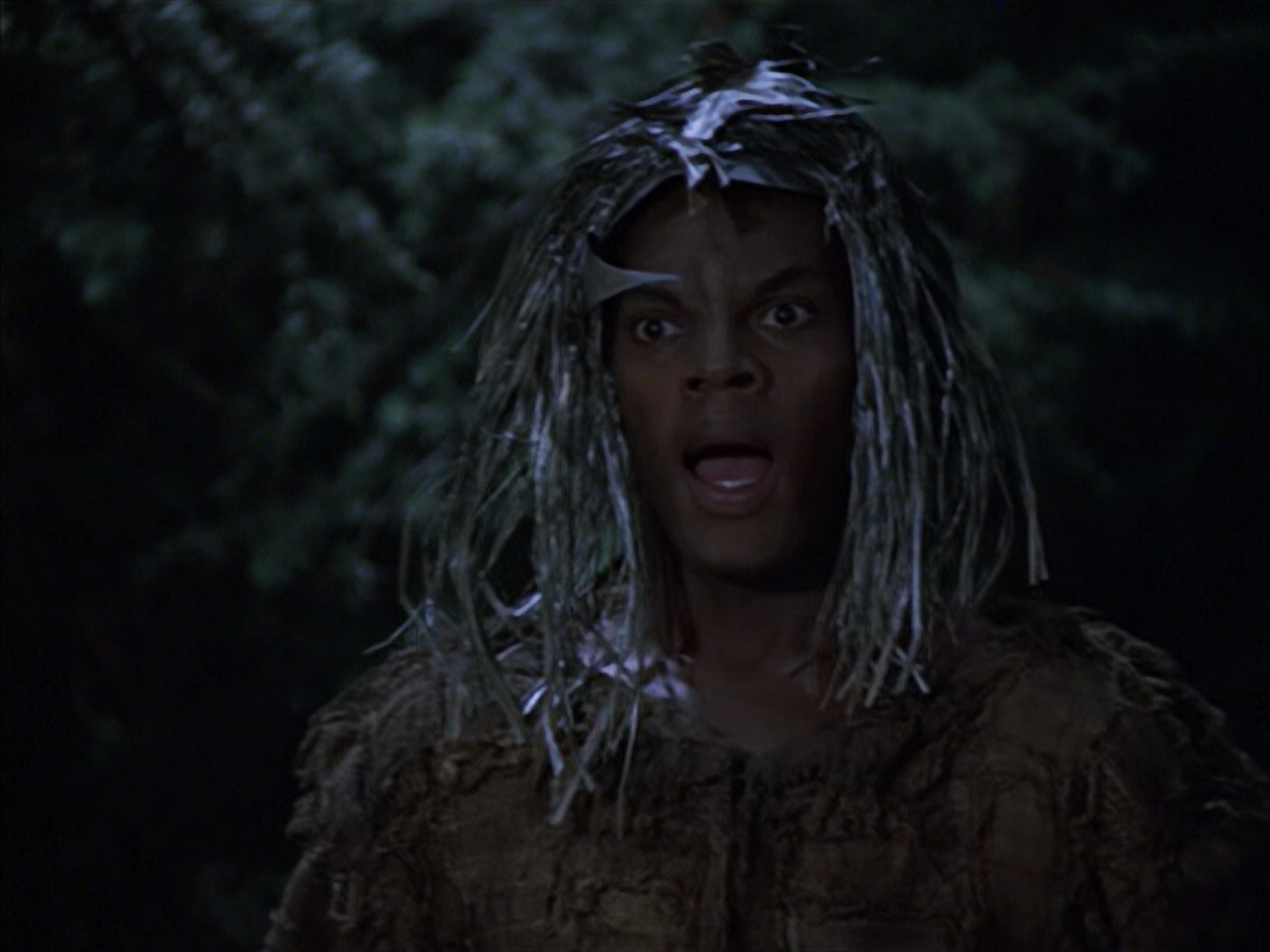 extant_StarTrek_VOY_6x12-BlinkOfAnEye_00333.jpg
