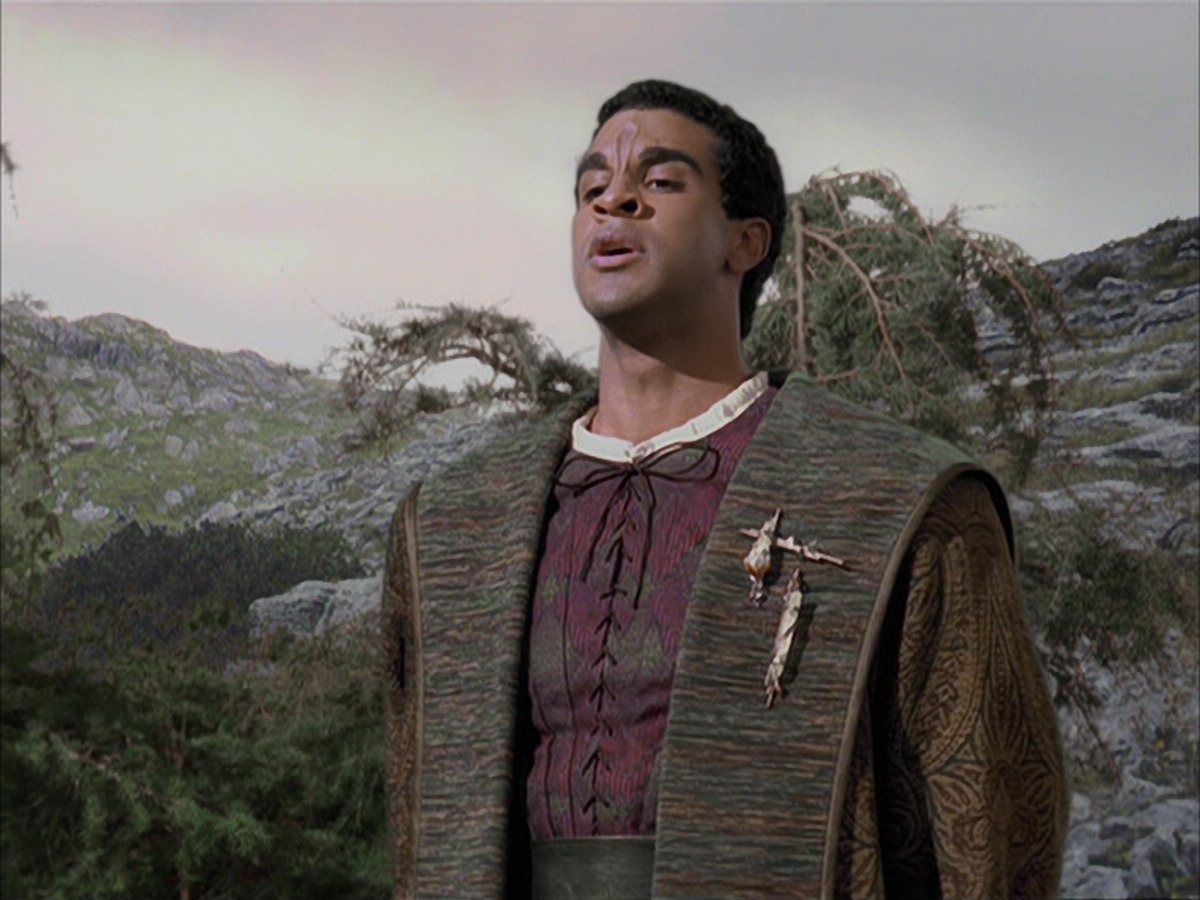 extant_StarTrek_VOY_6x12-BlinkOfAnEye_00719.jpg