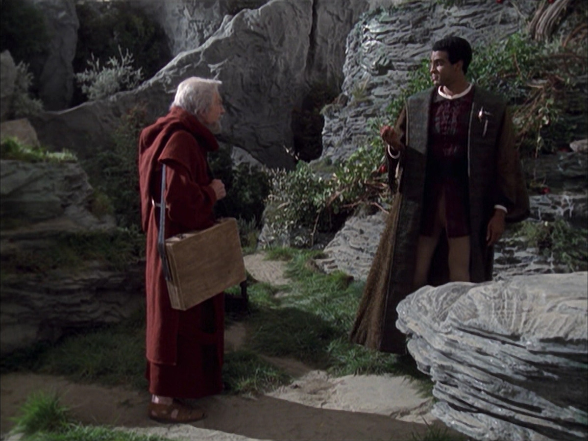 extant_StarTrek_VOY_6x12-BlinkOfAnEye_00782.jpg