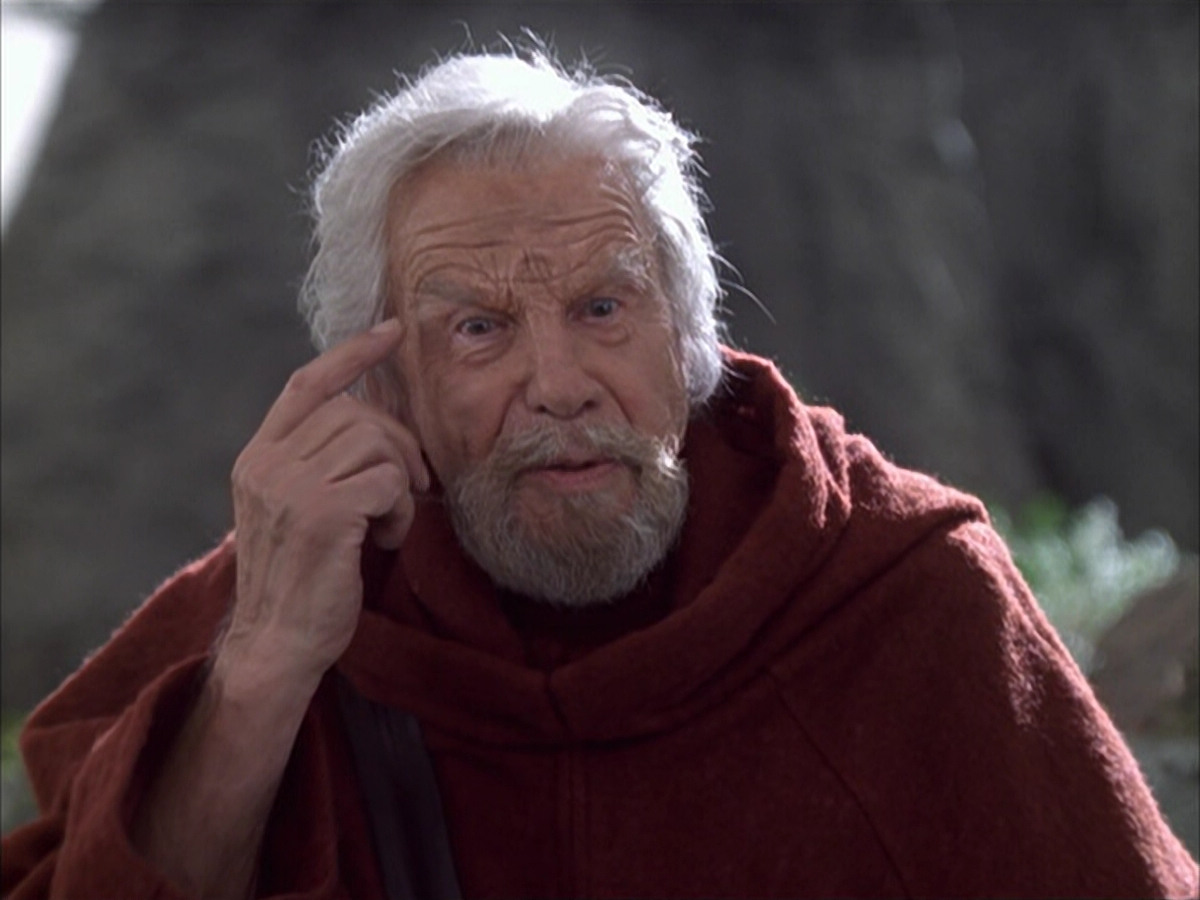 extant_StarTrek_VOY_6x12-BlinkOfAnEye_00854.jpg