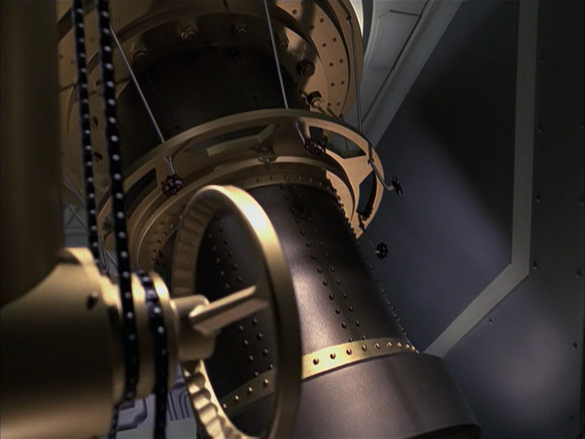 extant_StarTrek_VOY_6x12-BlinkOfAnEye_01160.jpg
