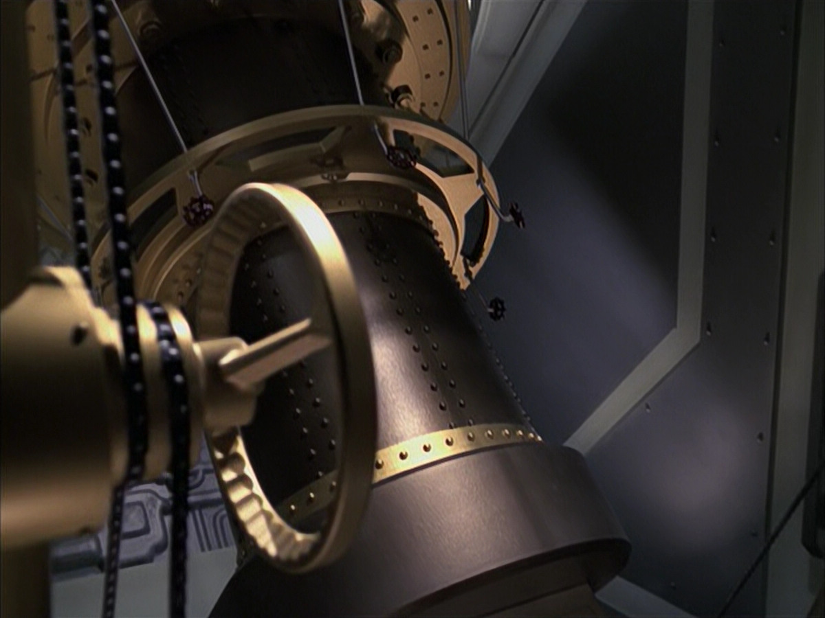 extant_StarTrek_VOY_6x12-BlinkOfAnEye_01161.jpg