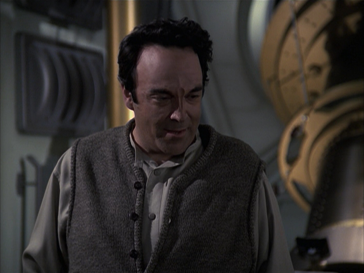extant_StarTrek_VOY_6x12-BlinkOfAnEye_01234.jpg