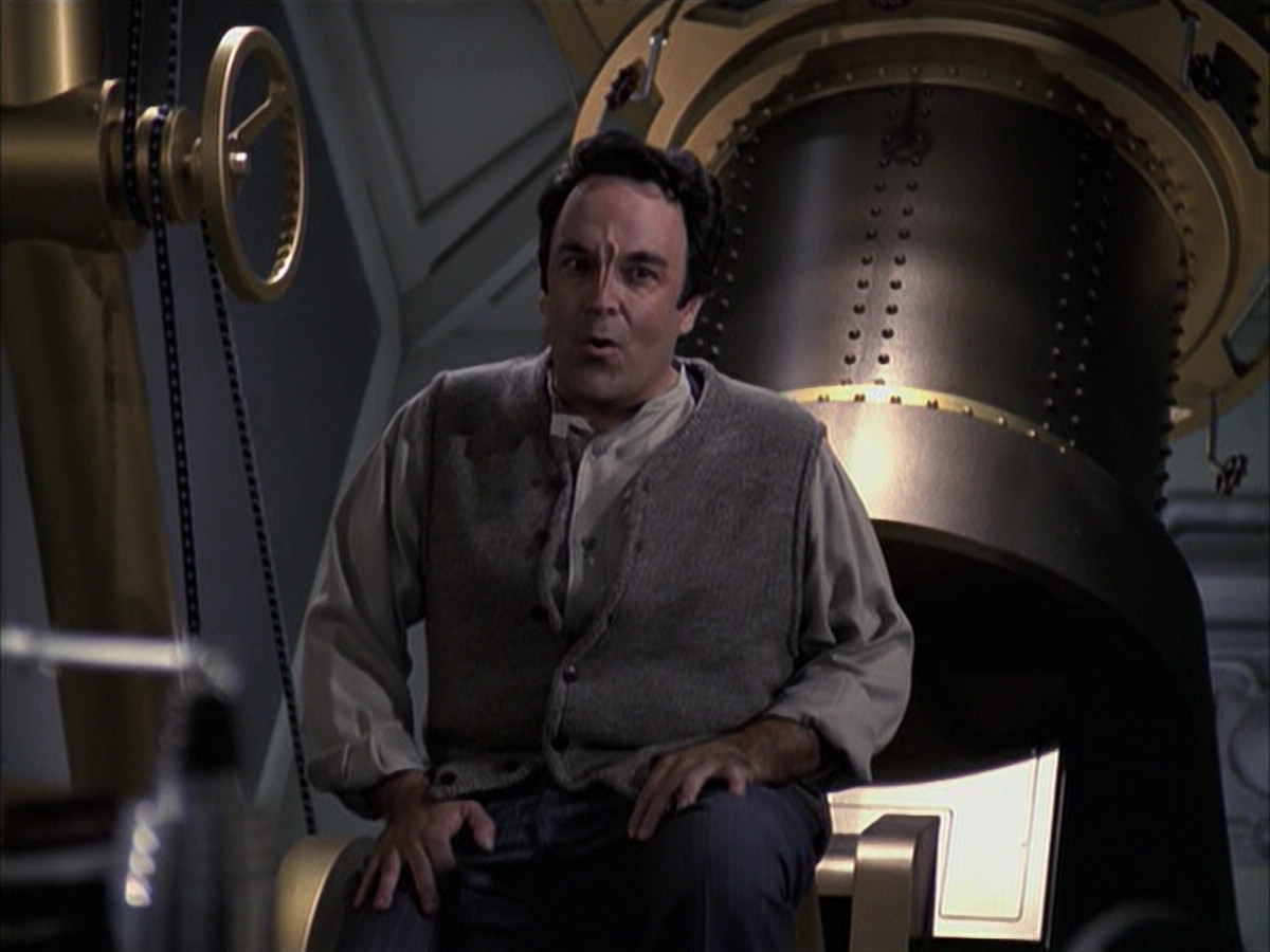 extant_StarTrek_VOY_6x12-BlinkOfAnEye_01290.jpg
