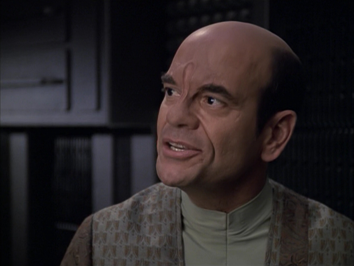extant_StarTrek_VOY_6x12-BlinkOfAnEye_02012.jpg