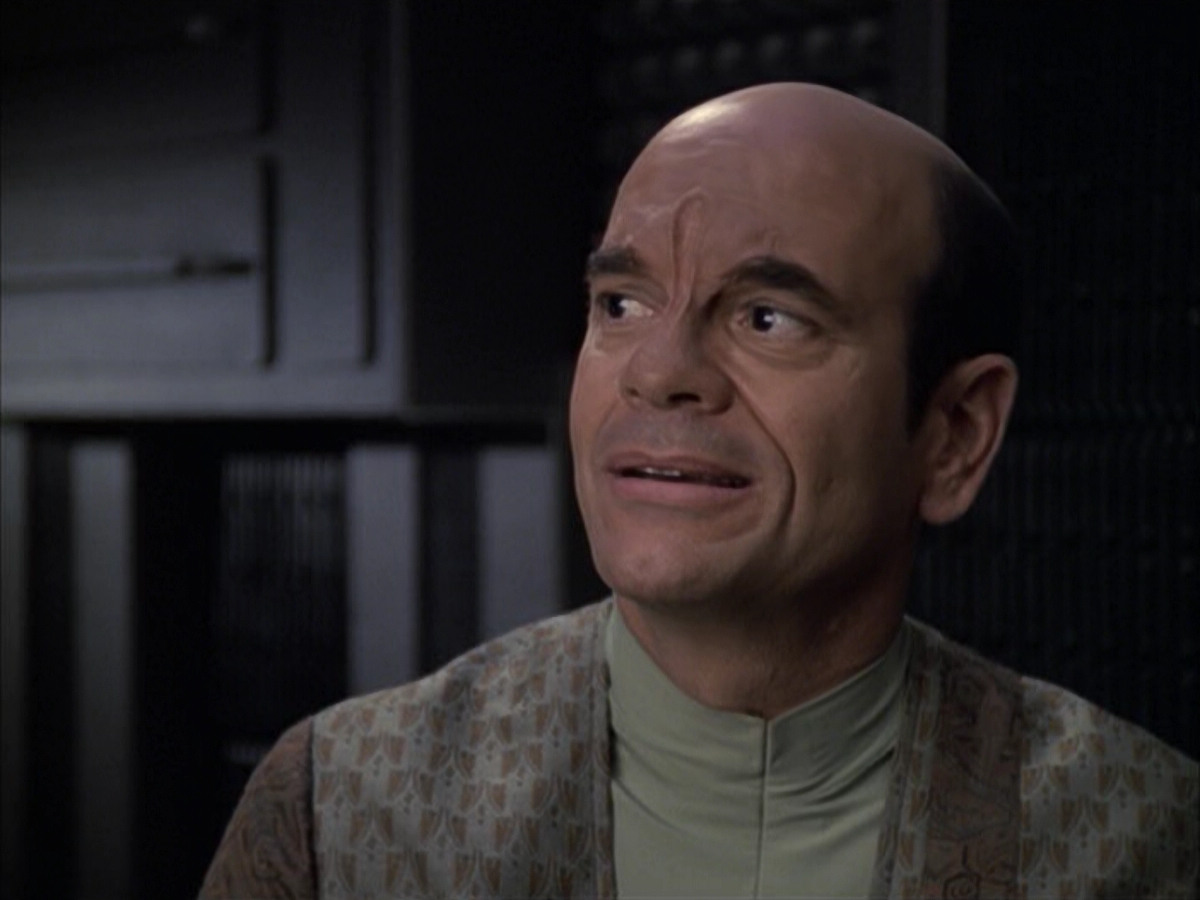 extant_StarTrek_VOY_6x12-BlinkOfAnEye_02023.jpg