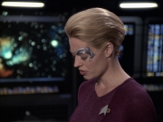 extant_StarTrek_VOY_6x12-BlinkOfAnEye_00509.jpg