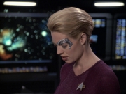 extant_StarTrek_VOY_6x12-BlinkOfAnEye_00526.jpg