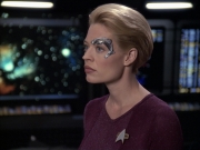 extant_StarTrek_VOY_6x12-BlinkOfAnEye_00553.jpg