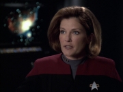 extant_StarTrek_VOY_6x12-BlinkOfAnEye_00563.jpg