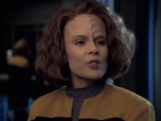 extant_StarTrek_VOY_6x12-BlinkOfAnEye_00629.jpg