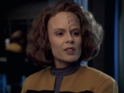 extant_StarTrek_VOY_6x12-BlinkOfAnEye_00631.jpg