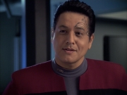 extant_StarTrek_VOY_6x12-BlinkOfAnEye_00659.jpg