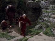 extant_StarTrek_VOY_6x12-BlinkOfAnEye_00695.jpg