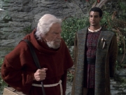 extant_StarTrek_VOY_6x12-BlinkOfAnEye_00735.jpg