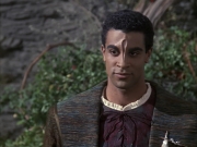 extant_StarTrek_VOY_6x12-BlinkOfAnEye_00775.jpg