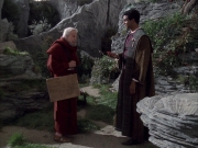 extant_StarTrek_VOY_6x12-BlinkOfAnEye_00786.jpg