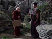 extant_StarTrek_VOY_6x12-BlinkOfAnEye_00788.jpg