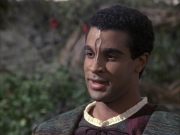 extant_StarTrek_VOY_6x12-BlinkOfAnEye_00796.jpg