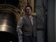 extant_StarTrek_VOY_6x12-BlinkOfAnEye_01317.jpg