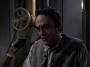 extant_StarTrek_VOY_6x12-BlinkOfAnEye_01340.jpg