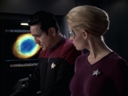 extant_StarTrek_VOY_6x12-BlinkOfAnEye_01438.jpg