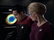 extant_StarTrek_VOY_6x12-BlinkOfAnEye_01439.jpg