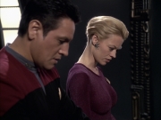 extant_StarTrek_VOY_6x12-BlinkOfAnEye_01445.jpg