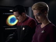 extant_StarTrek_VOY_6x12-BlinkOfAnEye_01449.jpg