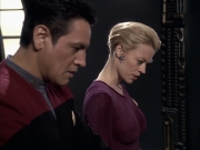 extant_StarTrek_VOY_6x12-BlinkOfAnEye_01462.jpg
