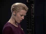 extant_StarTrek_VOY_6x12-BlinkOfAnEye_01472.jpg
