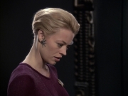 extant_StarTrek_VOY_6x12-BlinkOfAnEye_01474.jpg