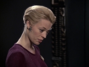 extant_StarTrek_VOY_6x12-BlinkOfAnEye_01476.jpg