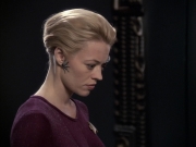 extant_StarTrek_VOY_6x12-BlinkOfAnEye_01481.jpg