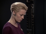extant_StarTrek_VOY_6x12-BlinkOfAnEye_01488.jpg