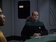 extant_StarTrek_VOY_6x12-BlinkOfAnEye_01507.jpg
