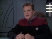 extant_StarTrek_VOY_6x12-BlinkOfAnEye_01571.jpg
