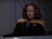 extant_StarTrek_VOY_6x12-BlinkOfAnEye_01572.jpg