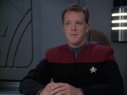 extant_StarTrek_VOY_6x12-BlinkOfAnEye_01582.jpg