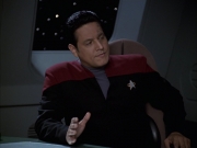 extant_StarTrek_VOY_6x12-BlinkOfAnEye_01632.jpg