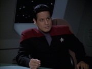 extant_StarTrek_VOY_6x12-BlinkOfAnEye_01639.jpg