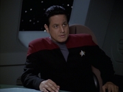 extant_StarTrek_VOY_6x12-BlinkOfAnEye_01641.jpg
