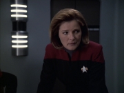 extant_StarTrek_VOY_6x12-BlinkOfAnEye_01664.jpg